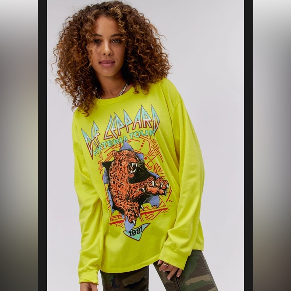 Daydreamer | Def Leppard Boyfriend Tee - *flaw - Picture 3 of 8